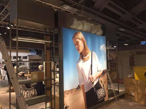 Création stand magasin