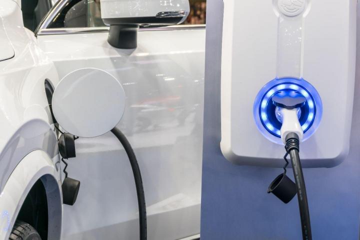 Installation borne de recharge Paris